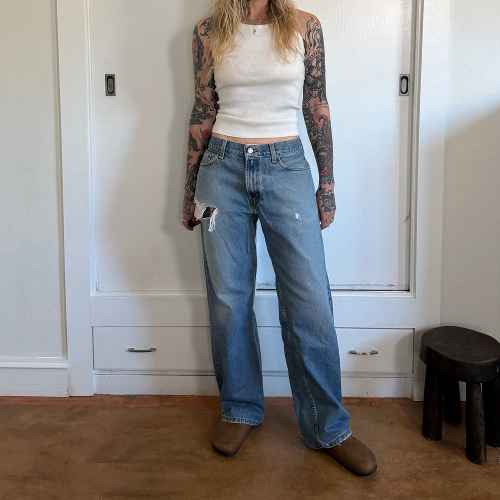 Vintage Levis 529 Mens Jeans 34x32 Light Wash Distressed Baggy Straight Leg - Picture 1 of 7